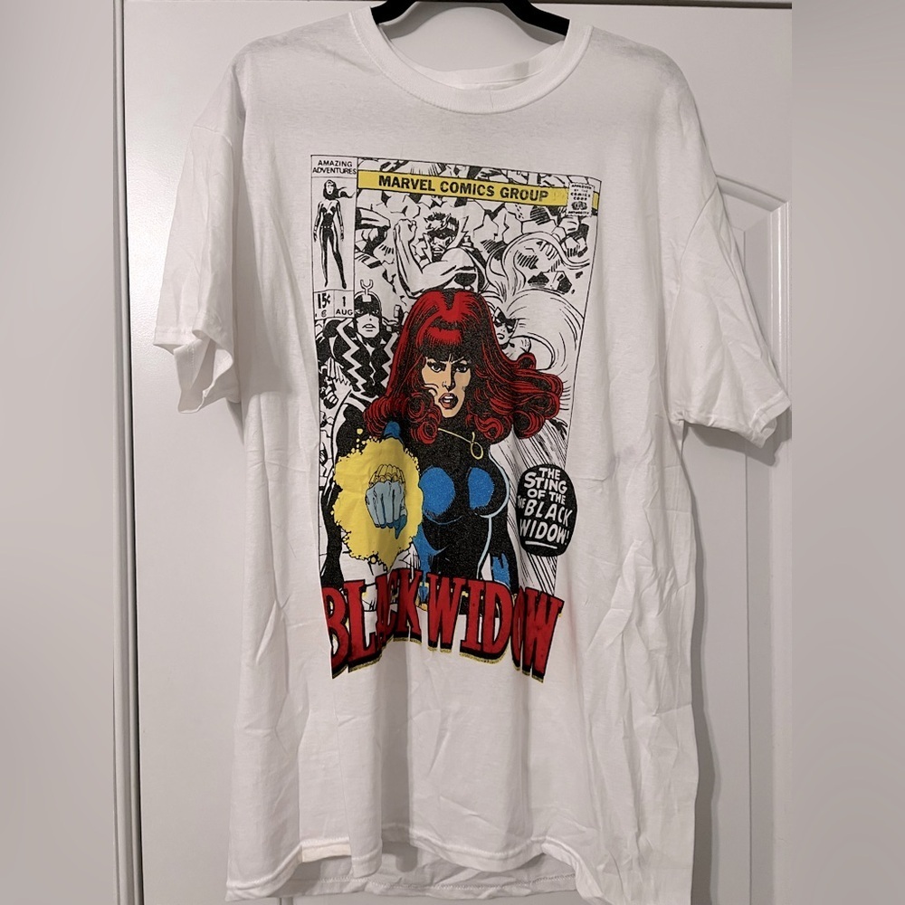 EUC Marvel Black Widow Tshirt EUC